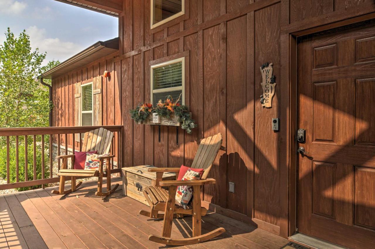 Branson West Cabin With Pool Access And Golfing Екстериор снимка