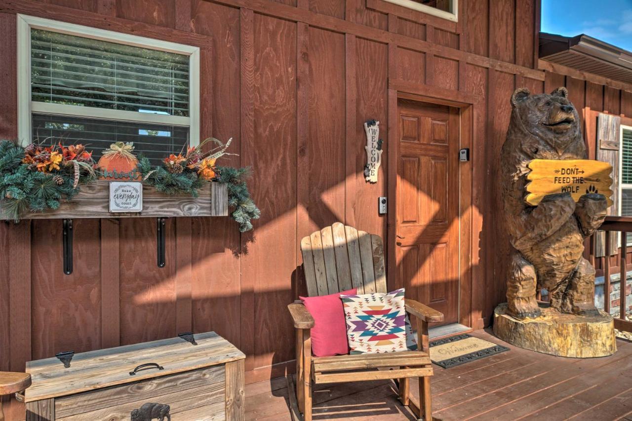 Branson West Cabin With Pool Access And Golfing Екстериор снимка